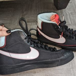 Nike Blazer High top tennis shoes